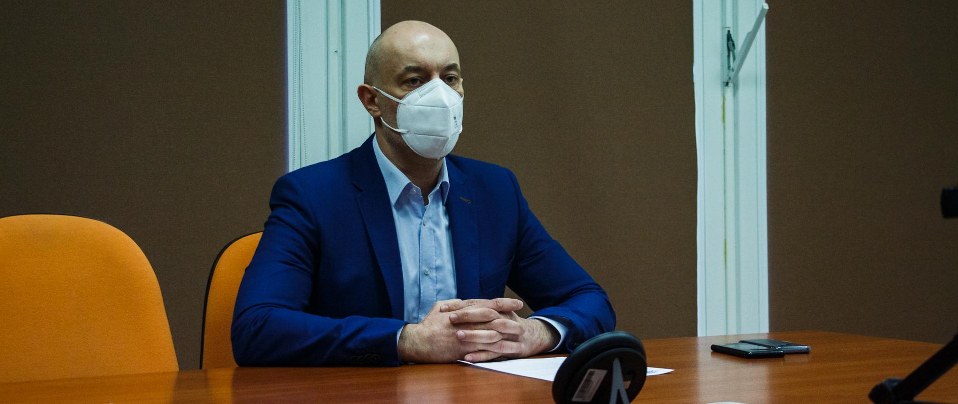 Konferencja-stan pogodowy