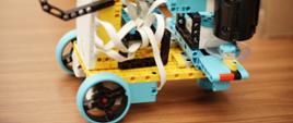 Na zdjęciu nagrodzony Robot na 6-tkę!