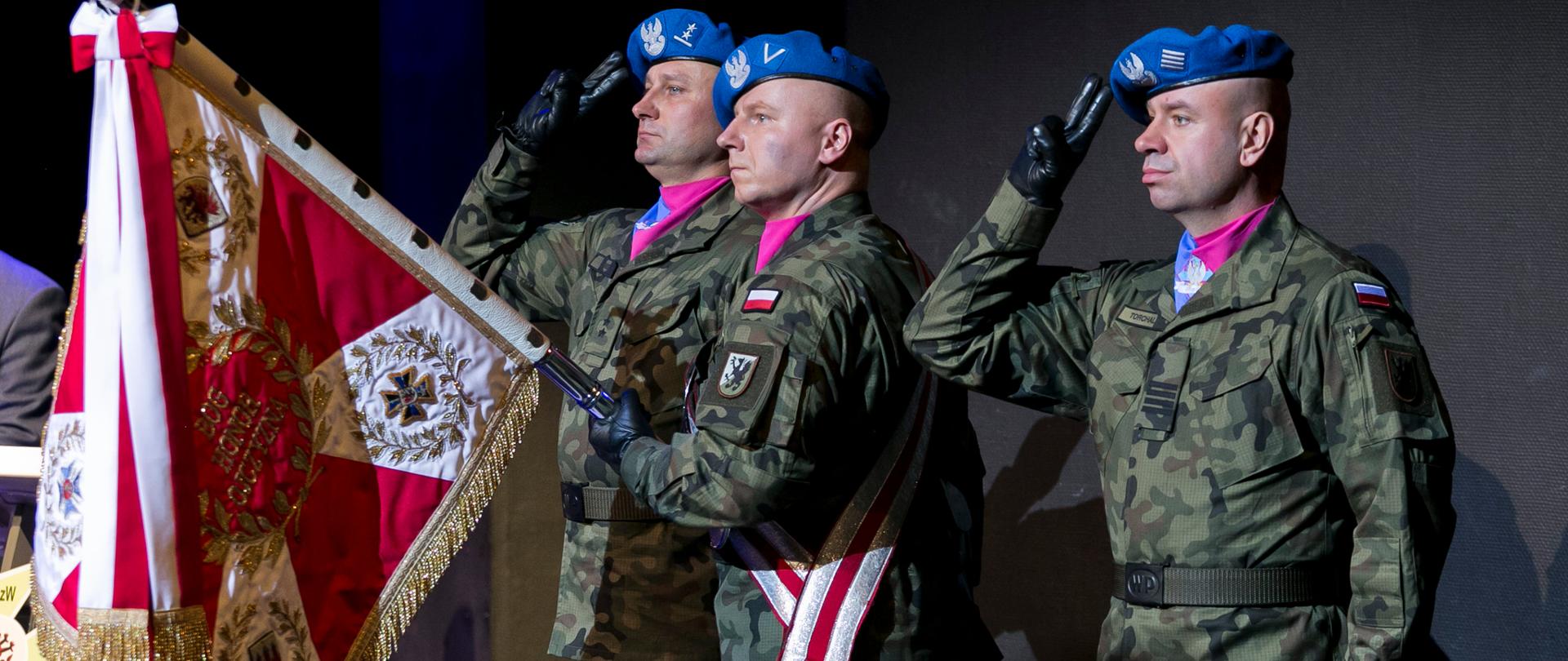 Życzenia i honory dla wojska 