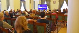 Uczestnicy spotkania w sali konferencyjnej Mazowieckiego Urzędu Wojewódzkiego.