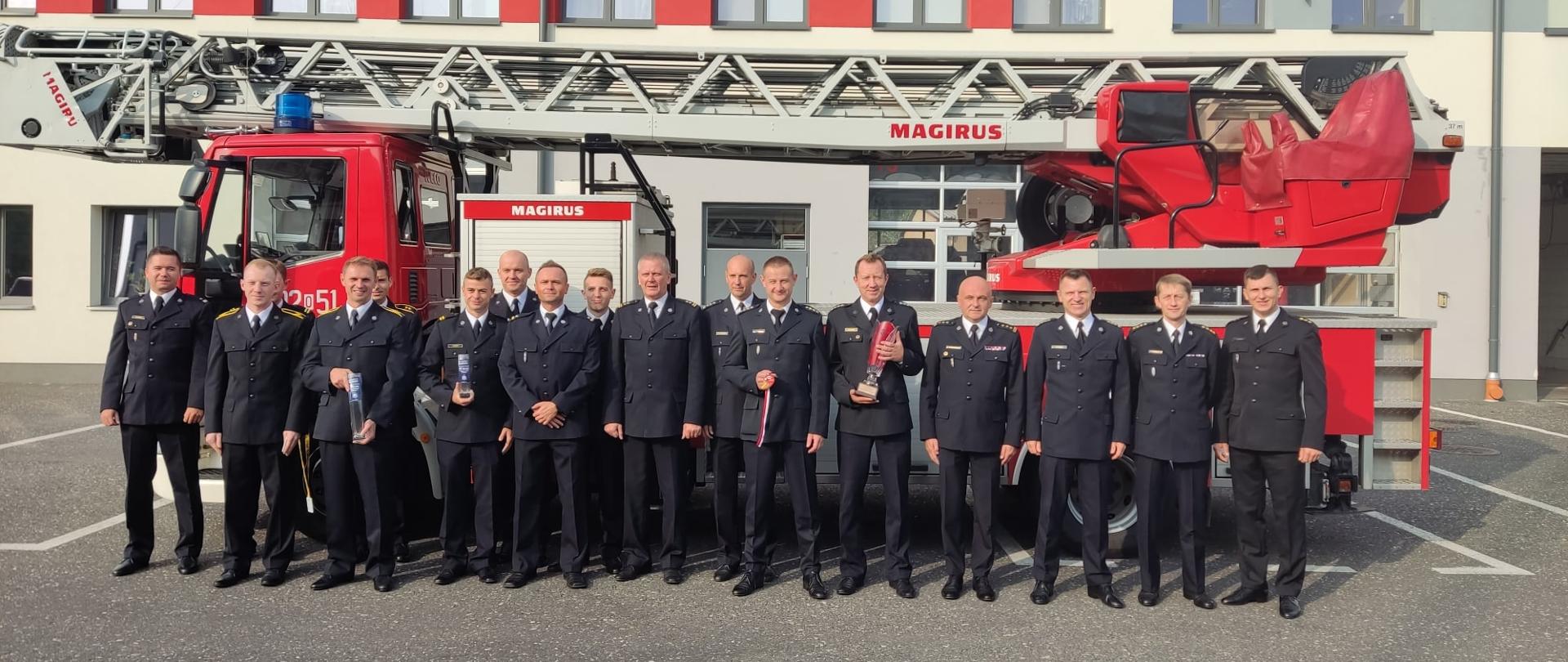 spotkanie kierownictwa z funkcjonariuszami, którzy w przeciągu ostatnich miesięcy reprezentowali naszą Komendę na zawodach sportowych szczebla krajowego i międzynarodowego