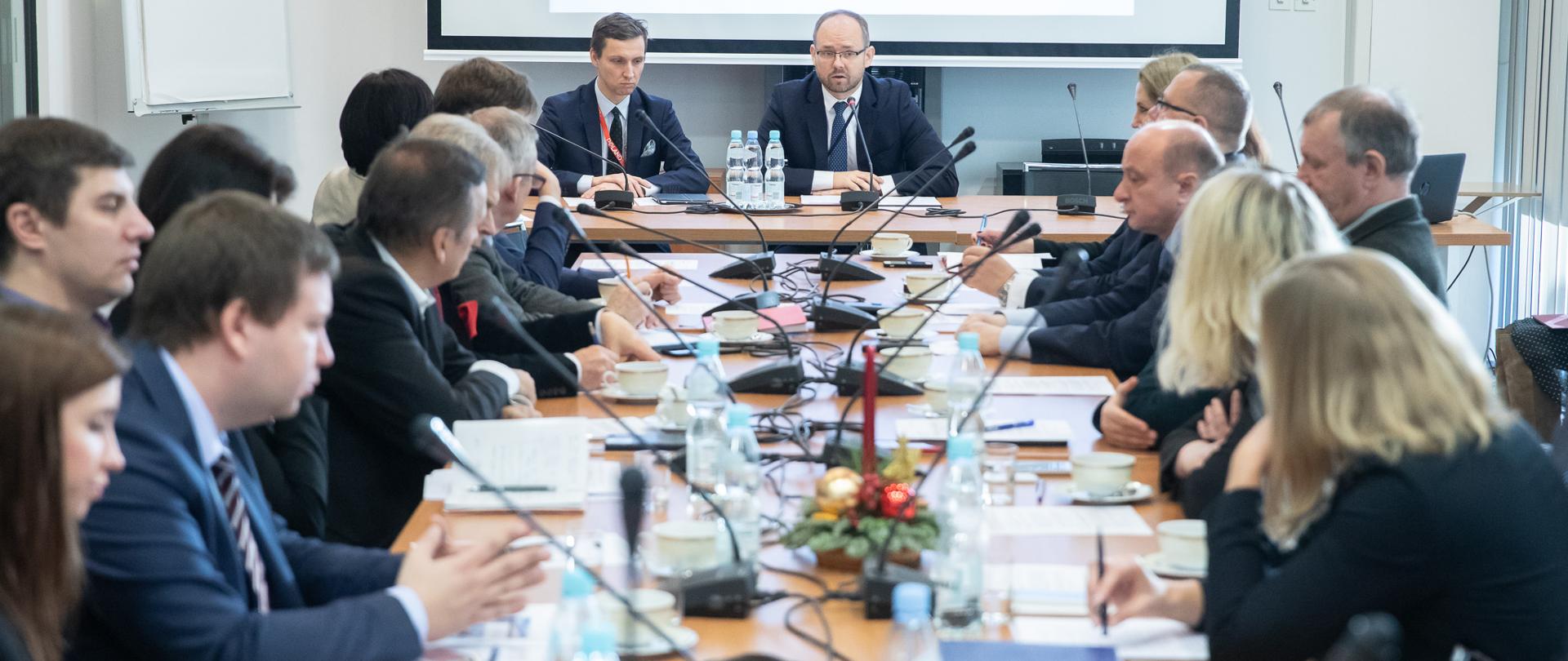 Wiceminister Marcin Przydacz na spotkaniu Polar Task Force