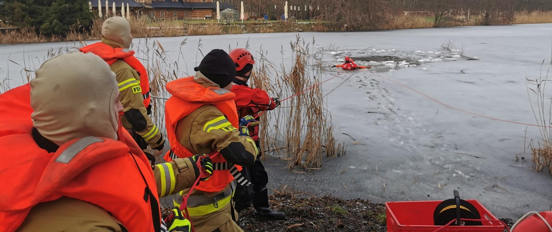 JRG 7 - ratownictwo wodno-lodowe