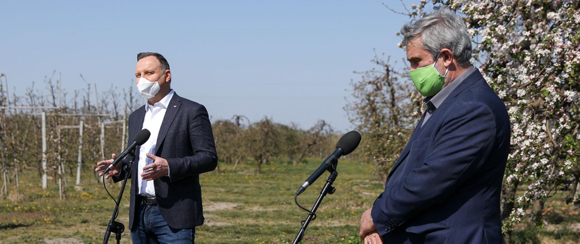 Spotkanie Prezydenta A. Dudy i ministra J. K. Ardanowskiego z sadownikami w Dylewie