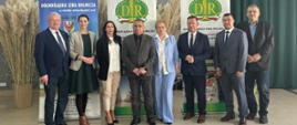 Waldemar Jankowski- prezes Izb Rolniczych, Katarzyna Bącal- kierownik ARiMR Oddział Jawor, Katarzyna Wojciechowska- kierownik DODR Jawor, Radosław Zesnarski -Urząd Marszałkowski, Danuta Sługocka – kierownik WIORiN Oddział w Jaworze, Stanisław Laskowski -wicestarosta jaworski, Mariusz Hydzidz- przewodnicy Izb Rolniczych powiatu świdnickiego , Tadeusz Kinach – przewodniczący Izb Rolniczych Złotoryja