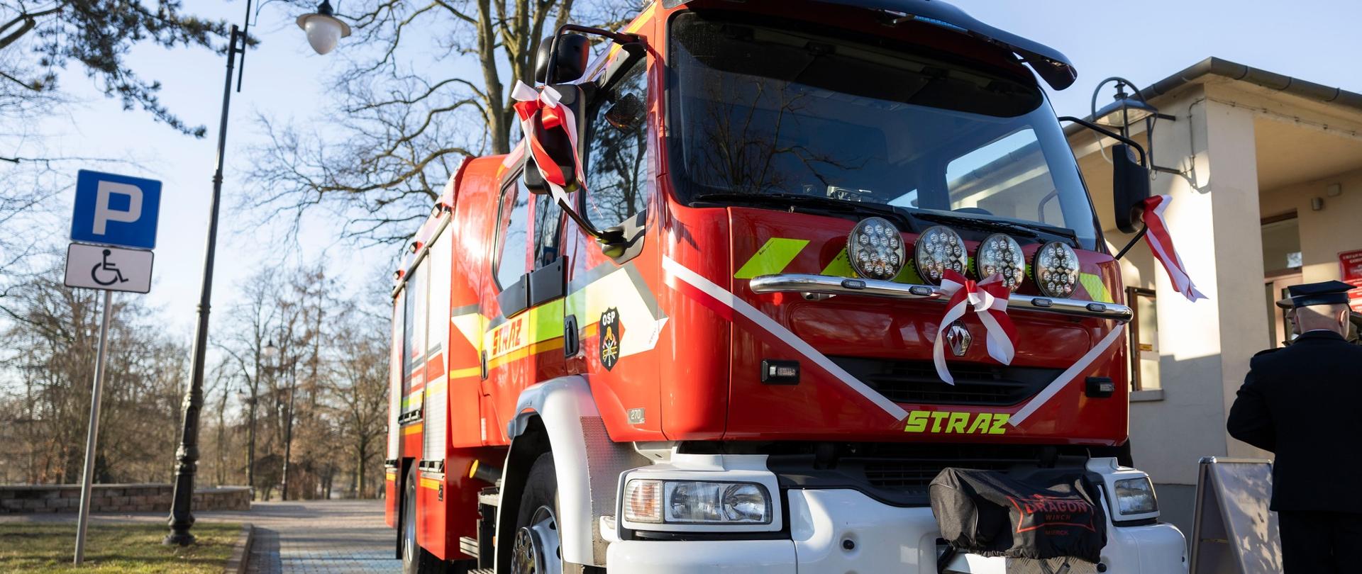 Zakupiony wóz strażacki, który będzie służył OSP w Zduńskiej Woli 