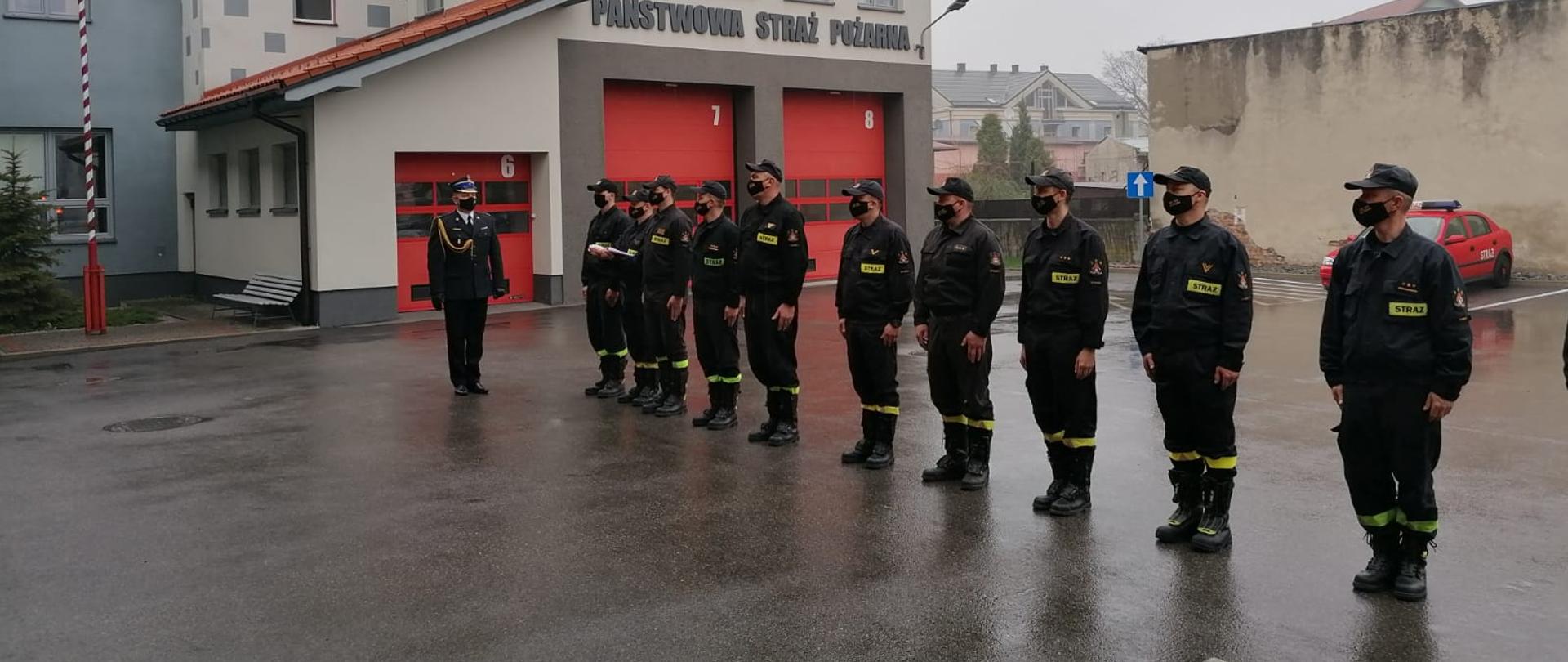 Plac wewnętrzny KP PSP w Żywcu. 