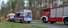 Na zdjęciu samochody strażackie oraz samochody ZRM