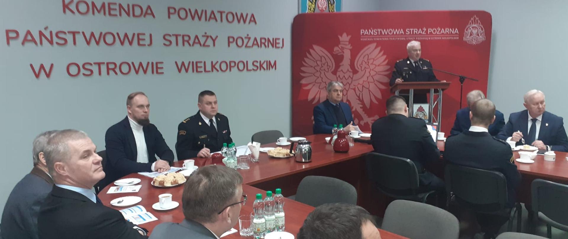 Przemawiający Komendant Powiatowy.