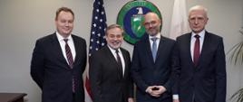 Minister klimatu Michał Kurtyka i pełnomocnik rządu ds. strategicznej infrastruktury energetycznej Piotr Naimski podczas polsko-amerykańskiego dialogu strategicznego w dziedzinie energii 