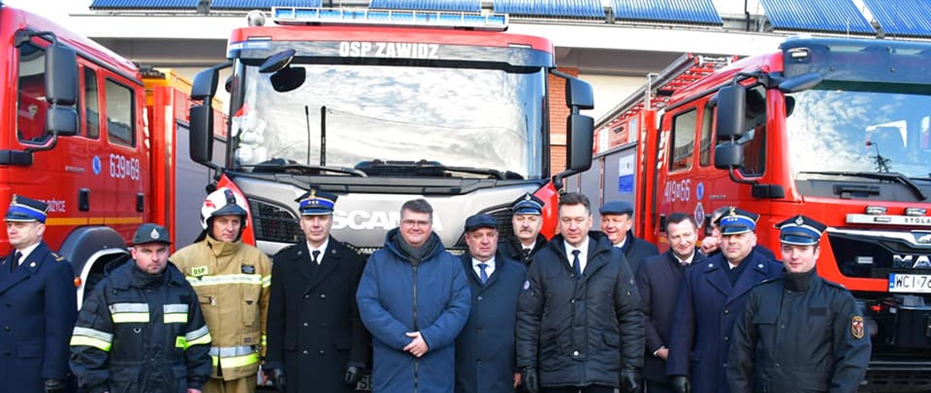 Uroczyste przekazanie samochodu ratowniczo-gaśniczego dla OSP Zawidz