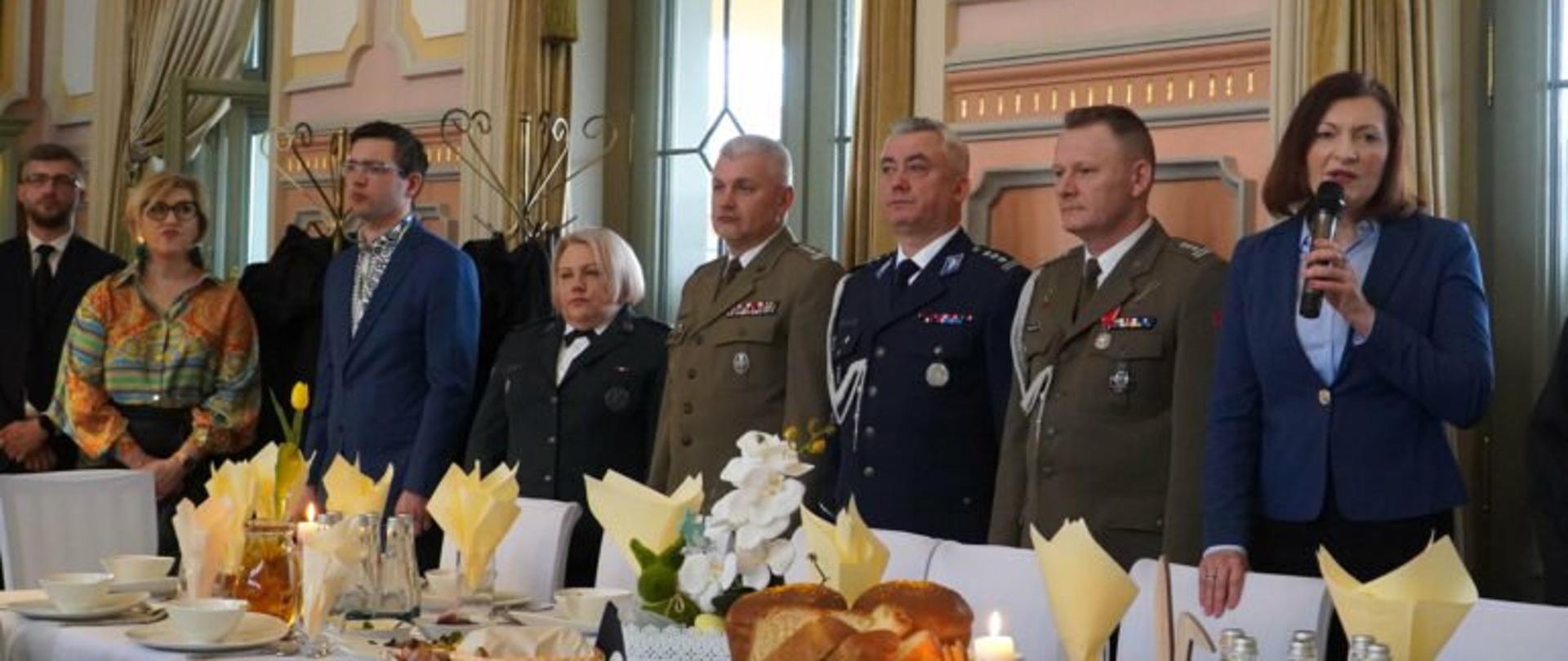 Śniadanie na przemyskim dworcu