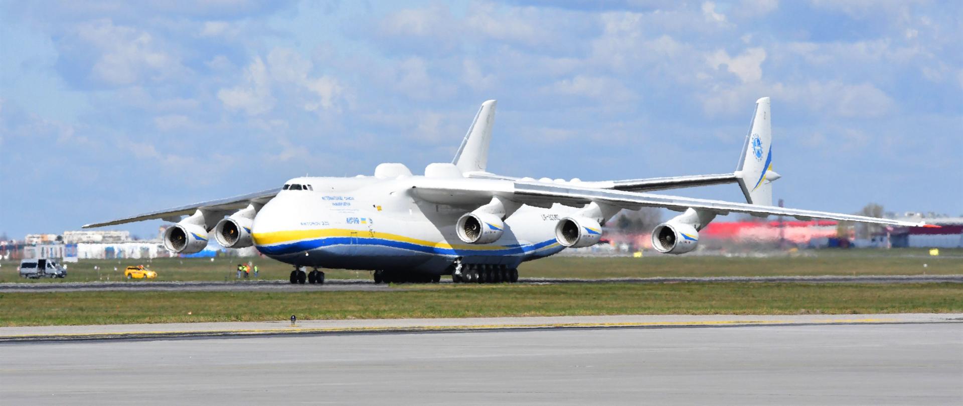 Antonow An-225