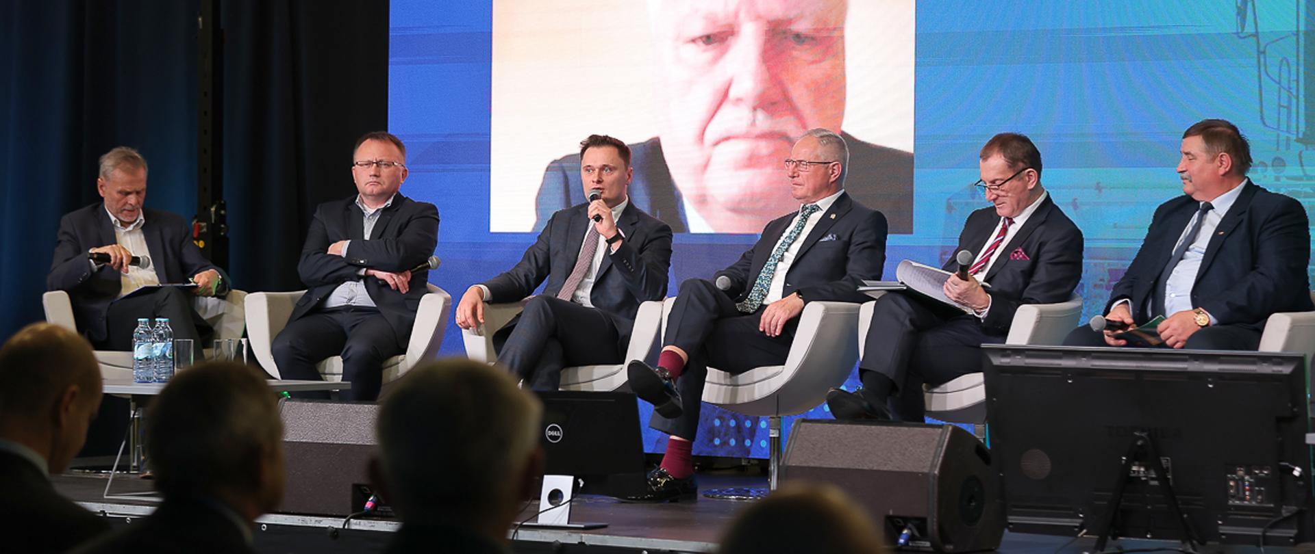 Podsekretarz stanu Krzysztof Ciecióra uczestniczył w panelu dyskusyjnym pt. „Wpływ Europejskiego Zielonego Ładu i wojny w Ukrainie na polskie i europejskie rolnictwo”