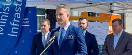 Wiceminister infrastruktury Arkadiusz Marchewka w trakcie wypowiedzi