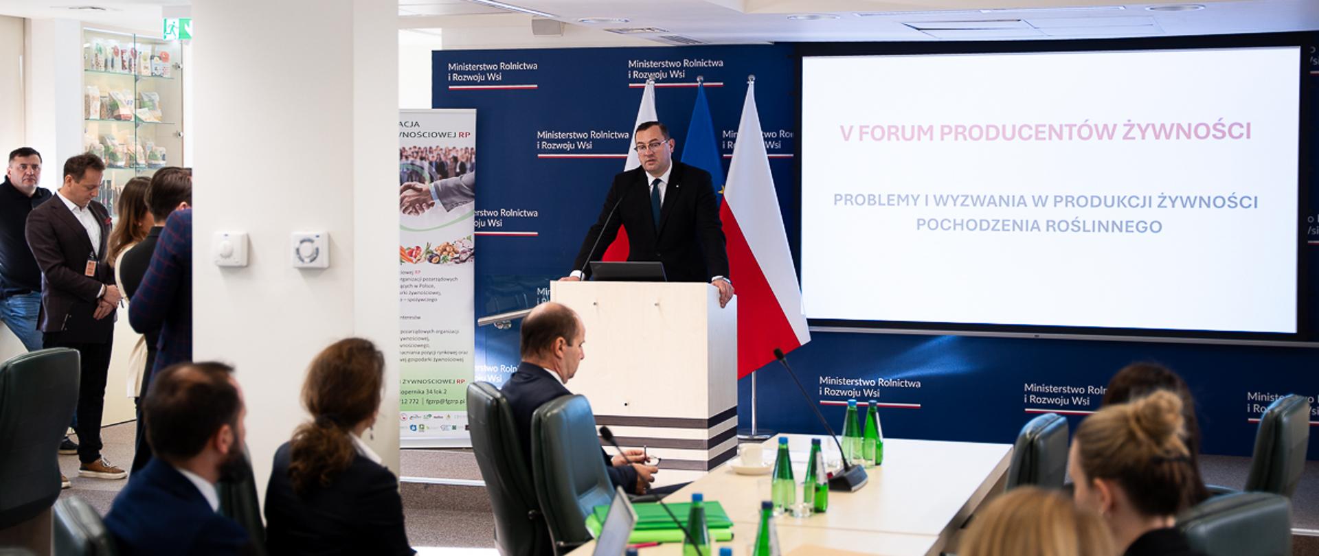 Minister Stefan Krajewski