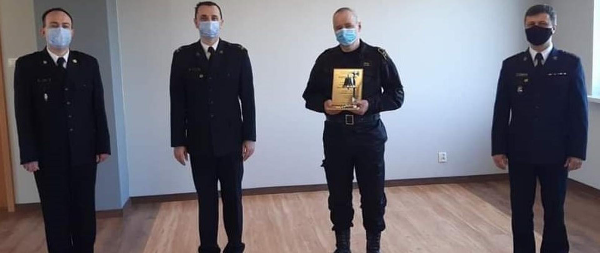 Zdjęcie przedstawia funkcjonariuszy PSP w Kłobucku