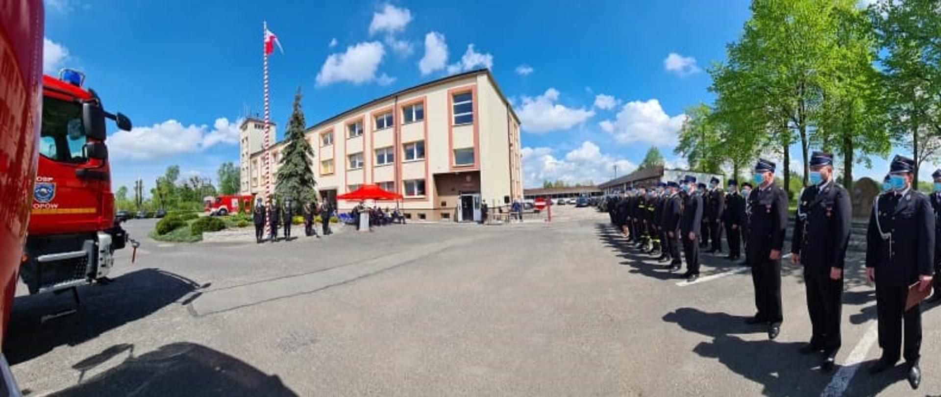 Zdjęcie przedstawia uroczyste obchody Dnia Strażaka w KP PSP w Kłobucku