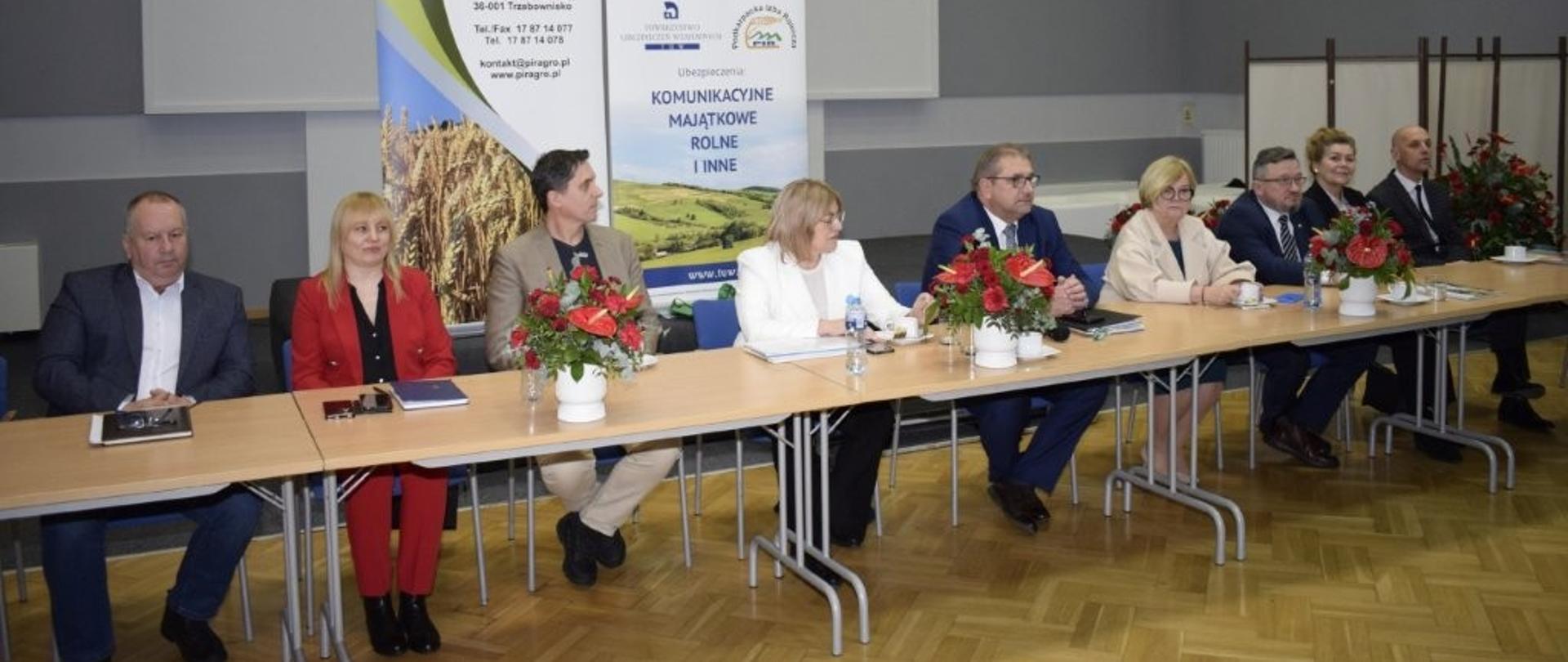 Uczestnicy spotkania Podkarpackiej Izby Rolniczej podczas obrad w Boguchwale