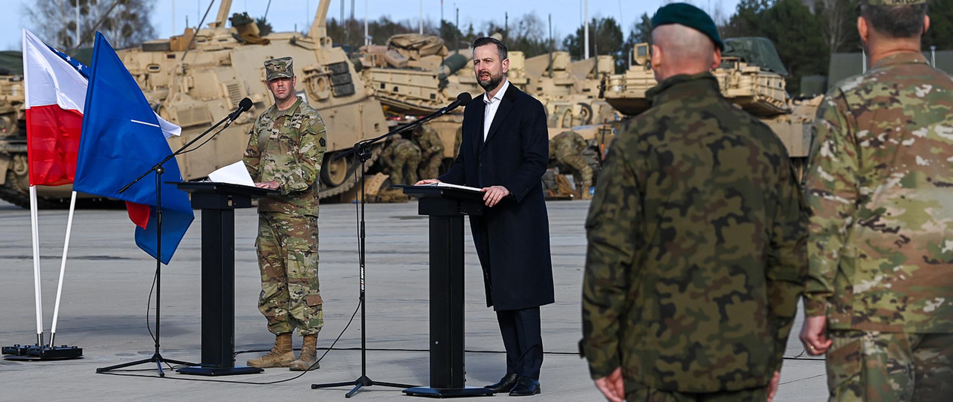 10 kwietnia 2025 r. w Kompleksie Głębokie, Władysław Kosiniak – Kamysz, wicepremier-minister obrony wziął udział w spotkaniu z Danielem Driscollem Sekretarzem Wojsk Lądowych USA. Fot. st. kpr. Wojciech Król/MON

