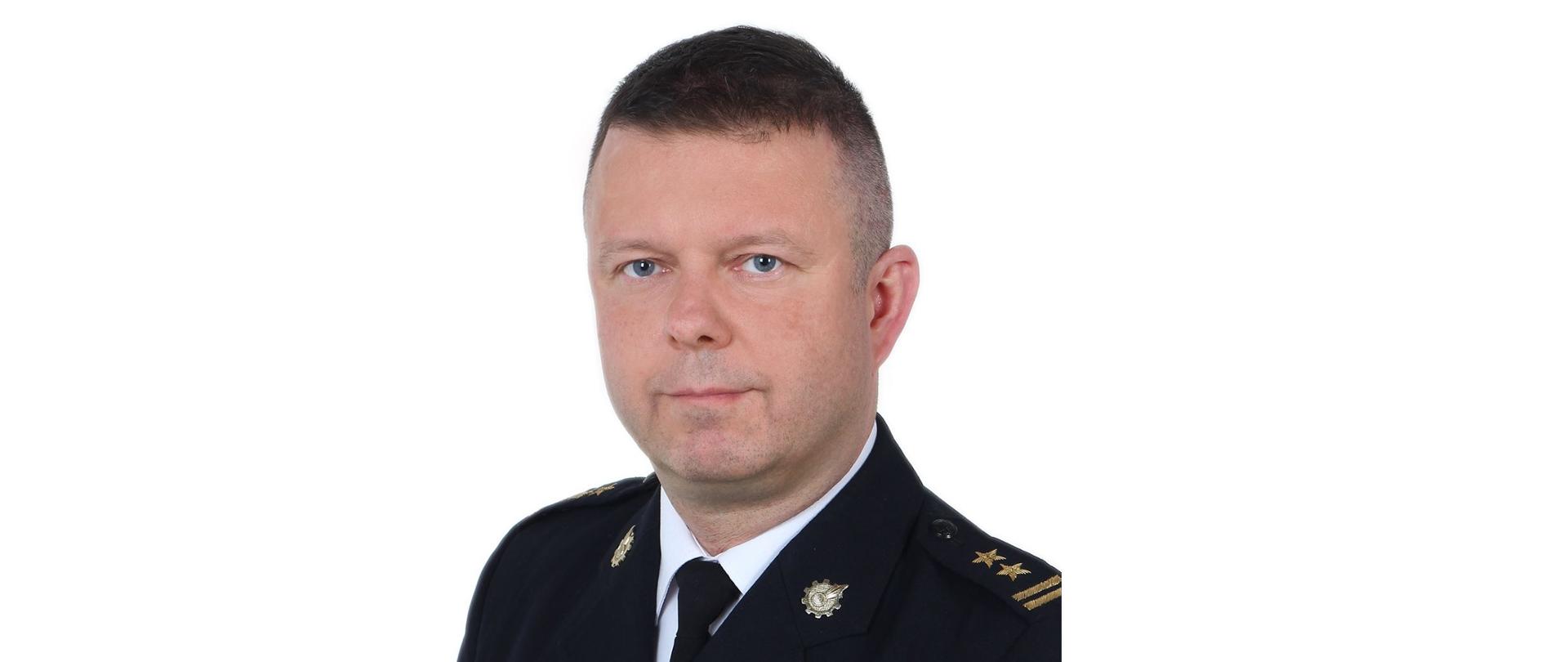 Zdjęcie profilowe bryg. Adama Kalinowskiego w mundurze wyjściowym