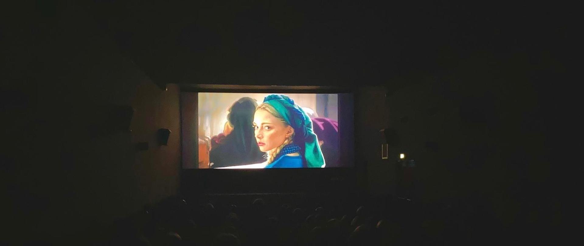 Pokazu filmu „Chłopi” z okazji 100. rocznicy przyznania Nagrody Nobla Władysławowi Reymontowi. 