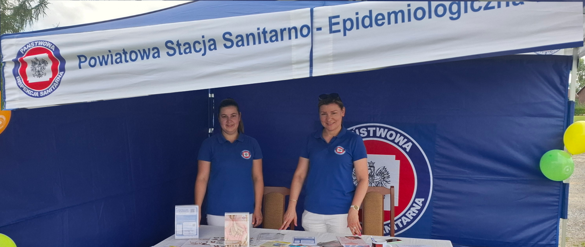 Stoisko edukacyjno-informacyjne PSSE w Opatowie na zamku Krzyżtopór w Ujeździe