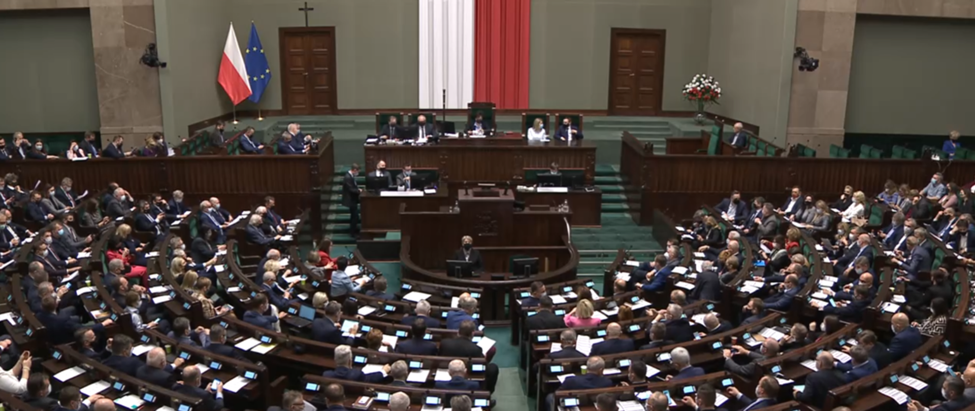 Zdjęcie przedstawia widok na salę Sejmu RP