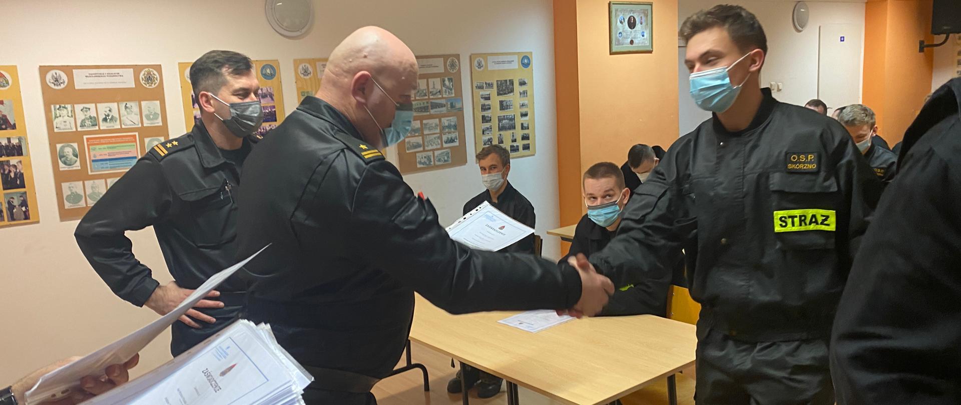 Zakończenie szkolenia podstawowego strażaków ratowników OSP