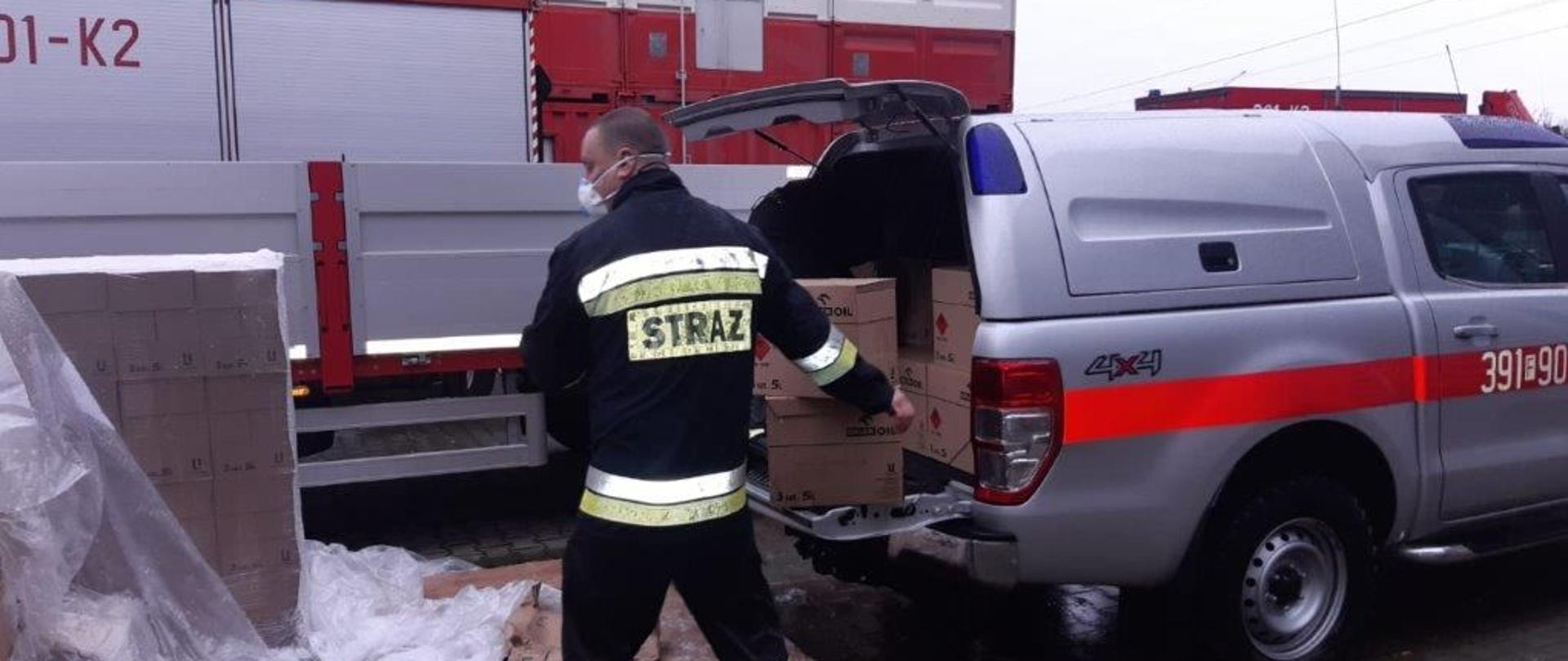 Dostawa maseczek i płynów dezynfekcyjnych