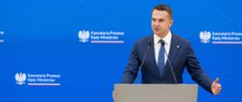 Konferencja prasowa rzecznika rządu Adama Szłapki po posiedzeniu Rady Ministrów