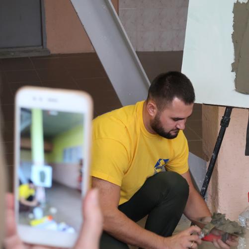 pokaz podczas uroczystość otwarcia szkoły