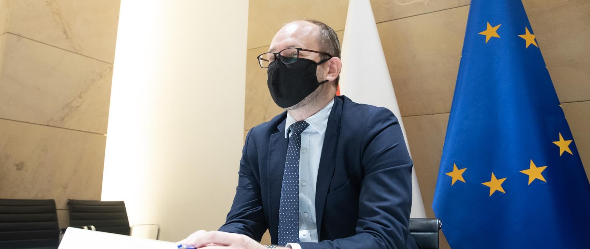 2020.11.10 Warszawa . Minister Marcin Przydacz . Wideokonferencja z Sekretarz Generalny Francja .Fot. Tymon Markowski / MSZ