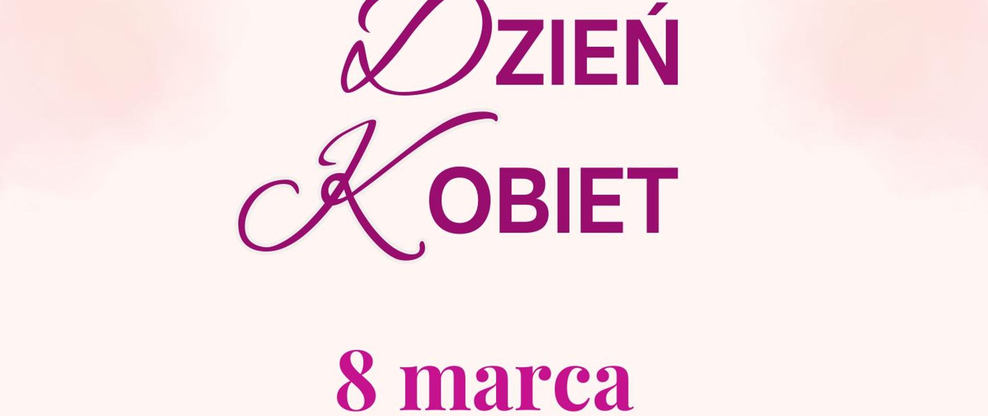 Kartka z życzeniami z okazji Dnia Kobiet 8 marca. Napis dużymi literami „Dzień Kobiet”, pod spodem data 8 marca oraz tekst życzeń skierowanych do wszystkich kobiet za ich odwagę, poświęcenie i determinację. Po prawej stronie podpis „Dyrekcja PSM”. Na grafice sylwetka kobiety w profilu, ozdobiona różowymi kwiatami, wokół kolorowe nuty muzyczne oraz bukiet różowych i fioletowych kwiatów na dole po prawej stronie.