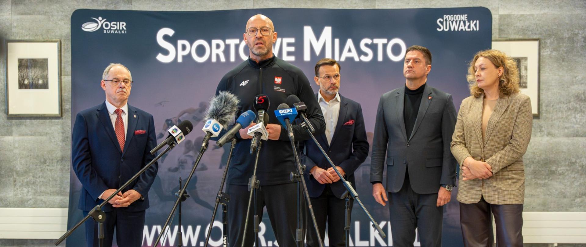 Wizyta ministra sportu i turystyki Jakuba Rutnickiego w Suwałkach 