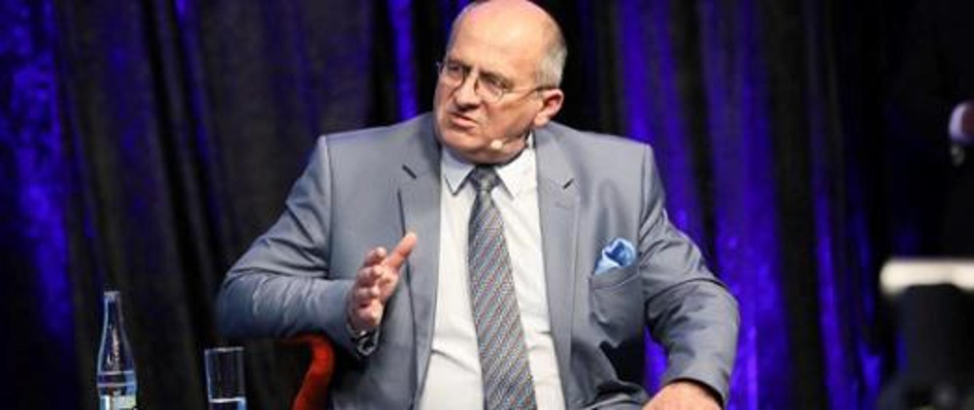 Minister Zbigniew Rau na Globsecu