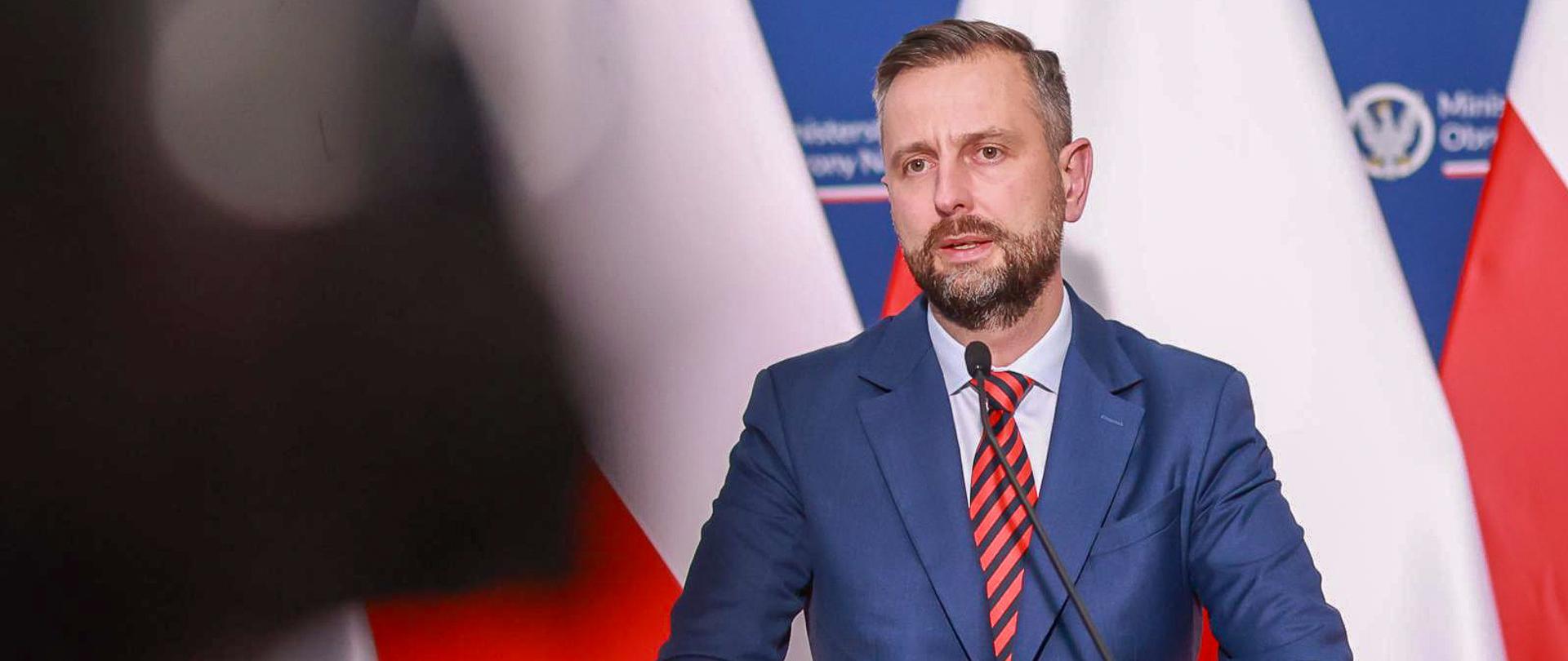 2 października 2025 r. w siedzibie MON (ul. Klonowa) odbył się briefing prasowy wicepremiera-ministra obrony narodowej Władysława Kosiniaka - Kamysza. Fot. Krzysztof Niedziela/MON