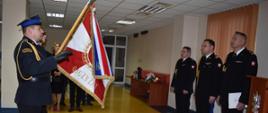 Uroczysty apel z okazji zmiany komendanta powiatowego PSP w Pińczowie