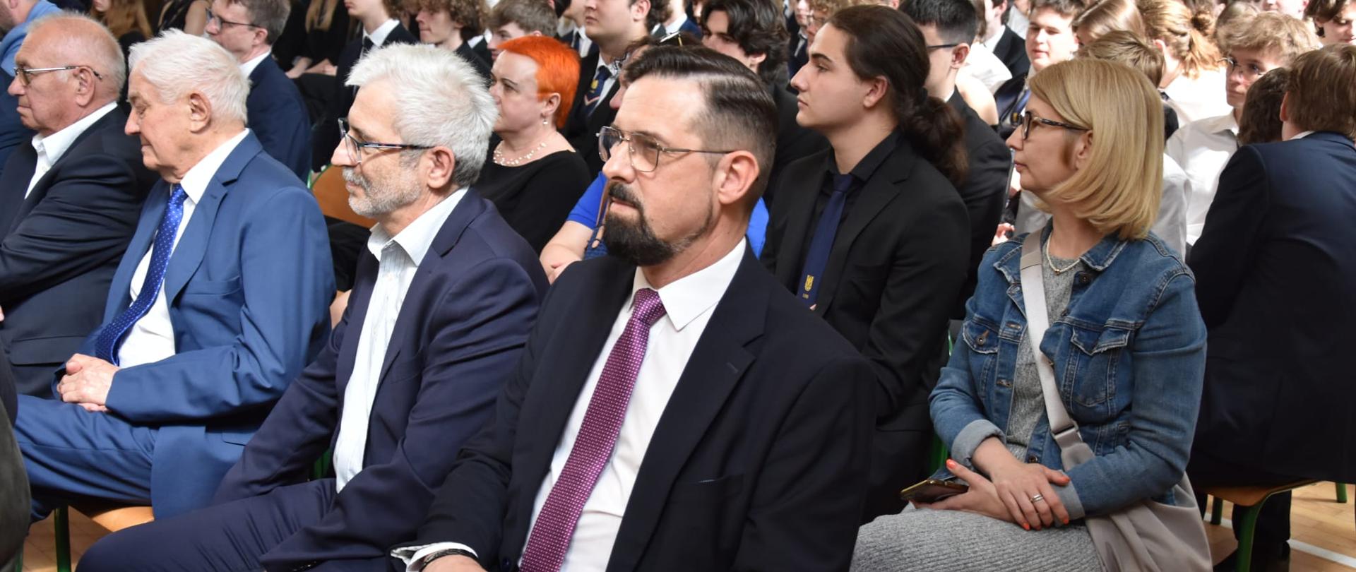 Płock: zakończenie roku maturzystów