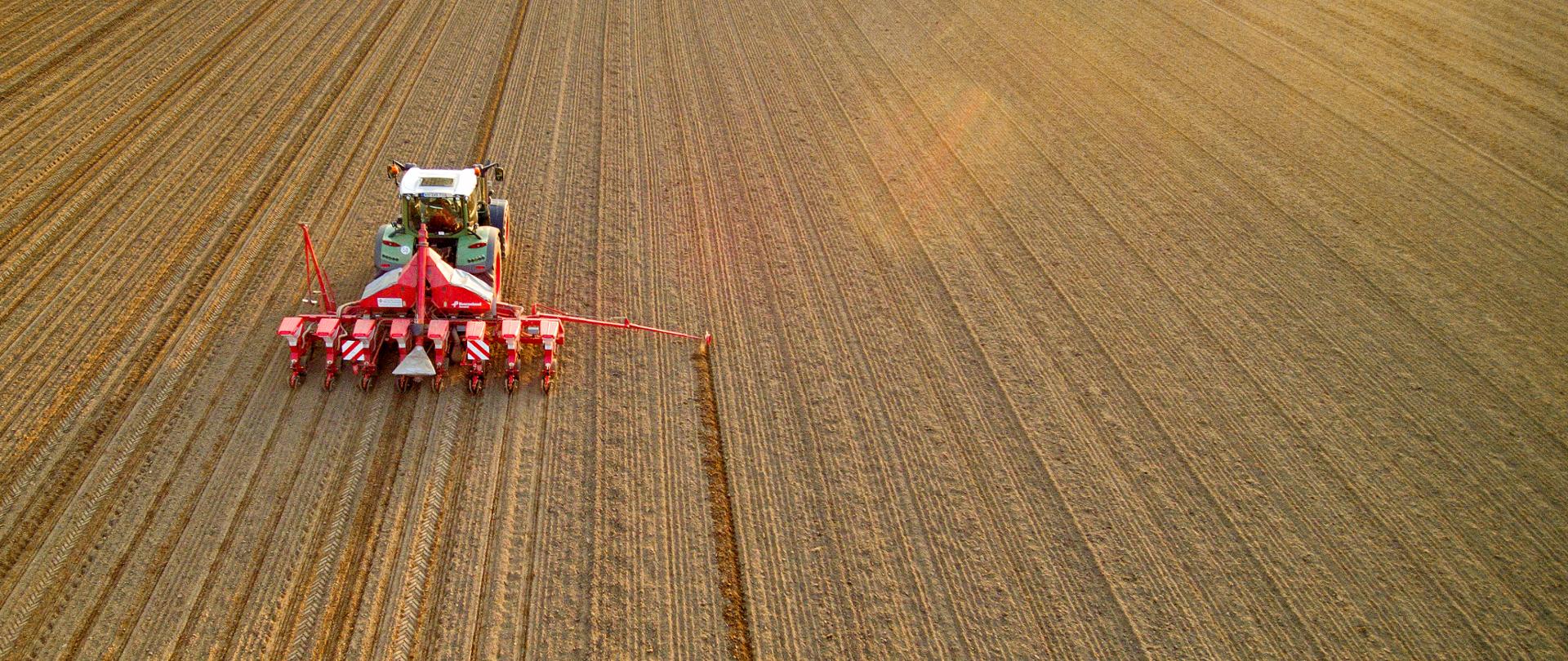 equipamento e maquinaria agrícola