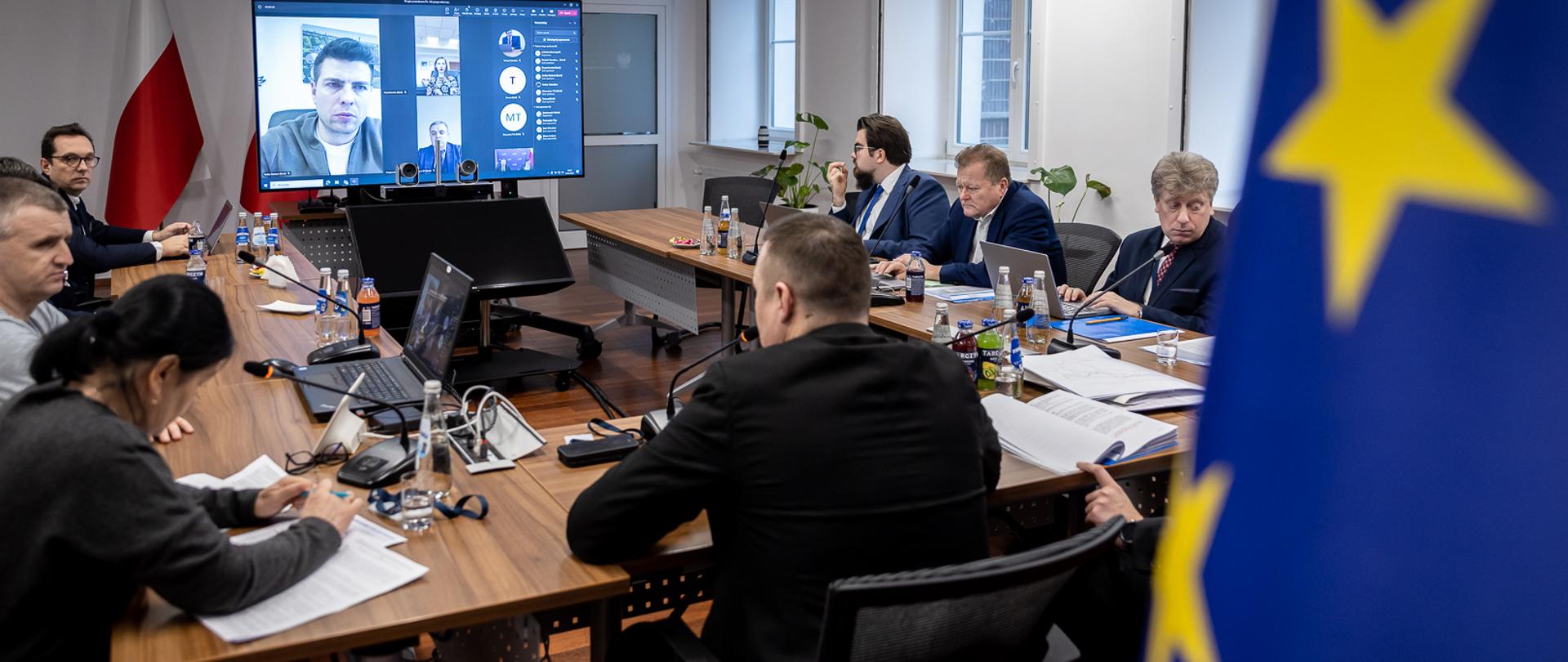 Wiceminister infrastruktury Paweł Gancarz w trakcie II posiedzenia polsko-ukraińskiej grupy roboczej ds. udziału polskich przewoźników w rynku transportu drogowego Ukrainy