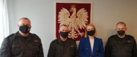 Pani poseł na Sejm RP Marta Kubiak w obecności mł.bryg. Jarosława Kołaka, st.kpt. Krzysztofa Olczaka, st.kpt. Przemysława Jasiłka.