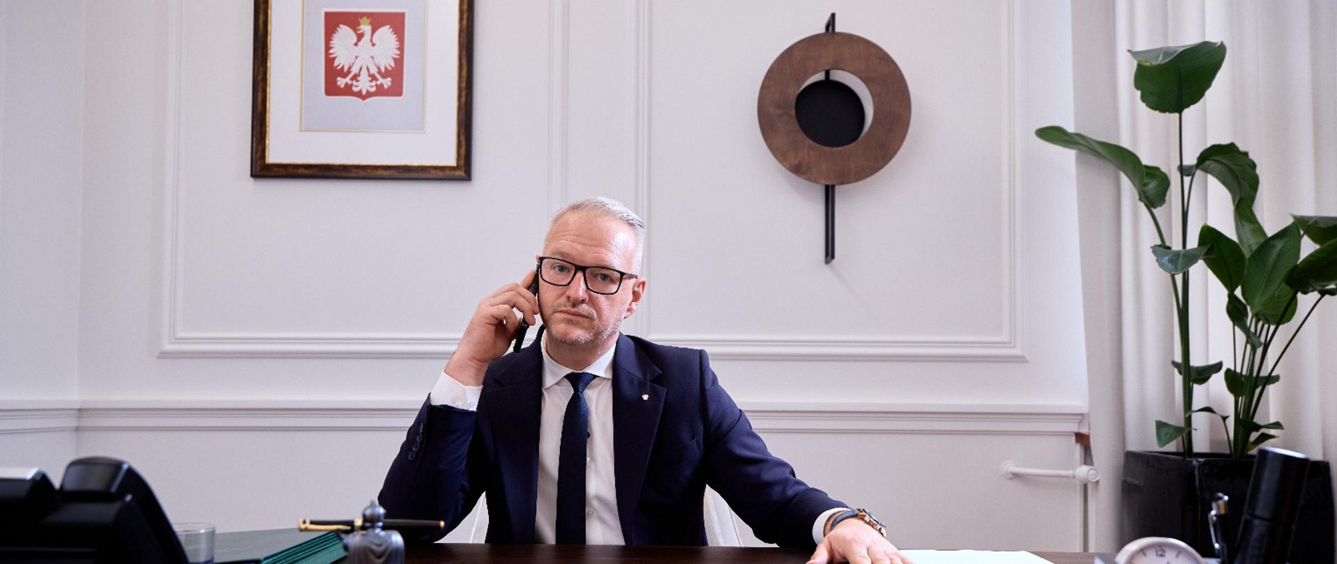 Numer 112 to numer życia. Dlaczego nie wolno go blokować