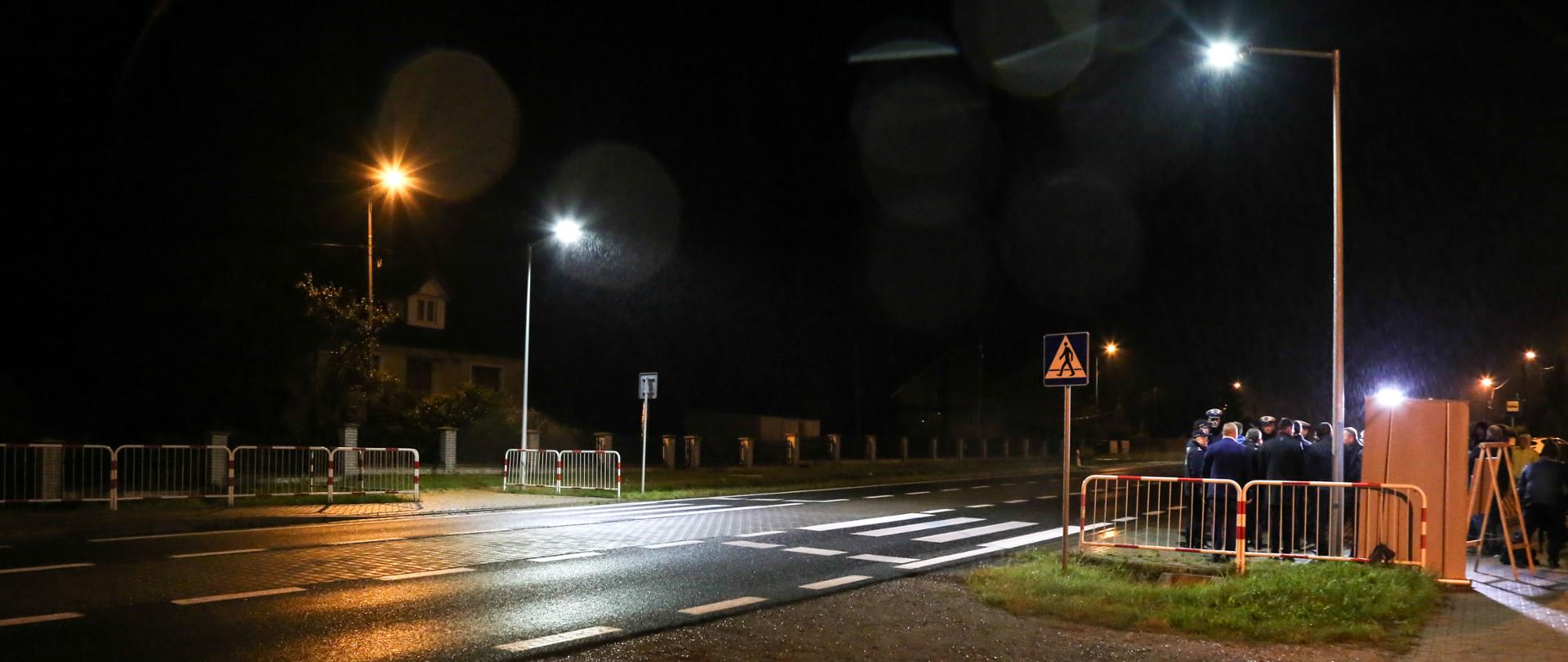 Doświetlone przejście dla pieszych