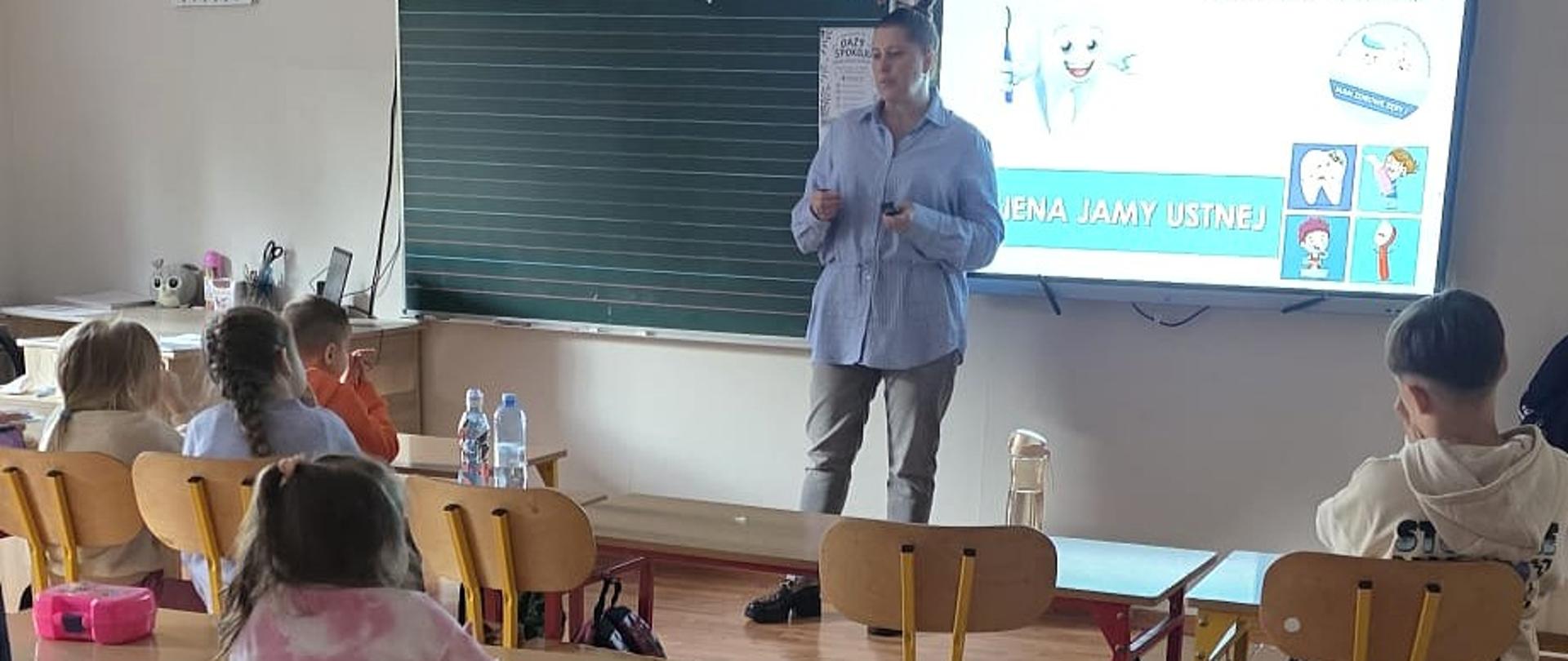 „Mam zdrowe zęby!” – zajęcia w Szkole Podstawowej w Sobiesękach