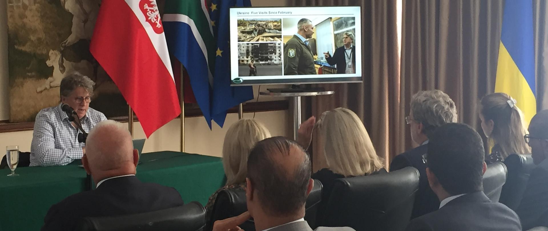 Konferencja w Ambasadzie RP w Pretorii z udziałem dr. Grega Millsa