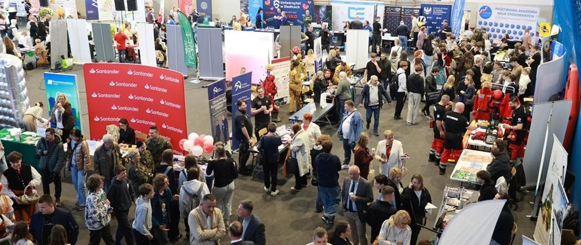 Targi Edukacji i Pracy w Ciechanowie przyciągnęły tłumy