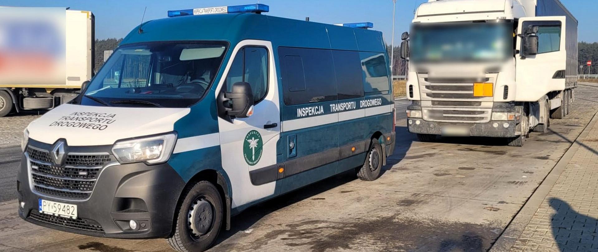 Kierowca udawał przejazd ADR, czy zagapił się i nie zamknął pomarańczowych tablic? 