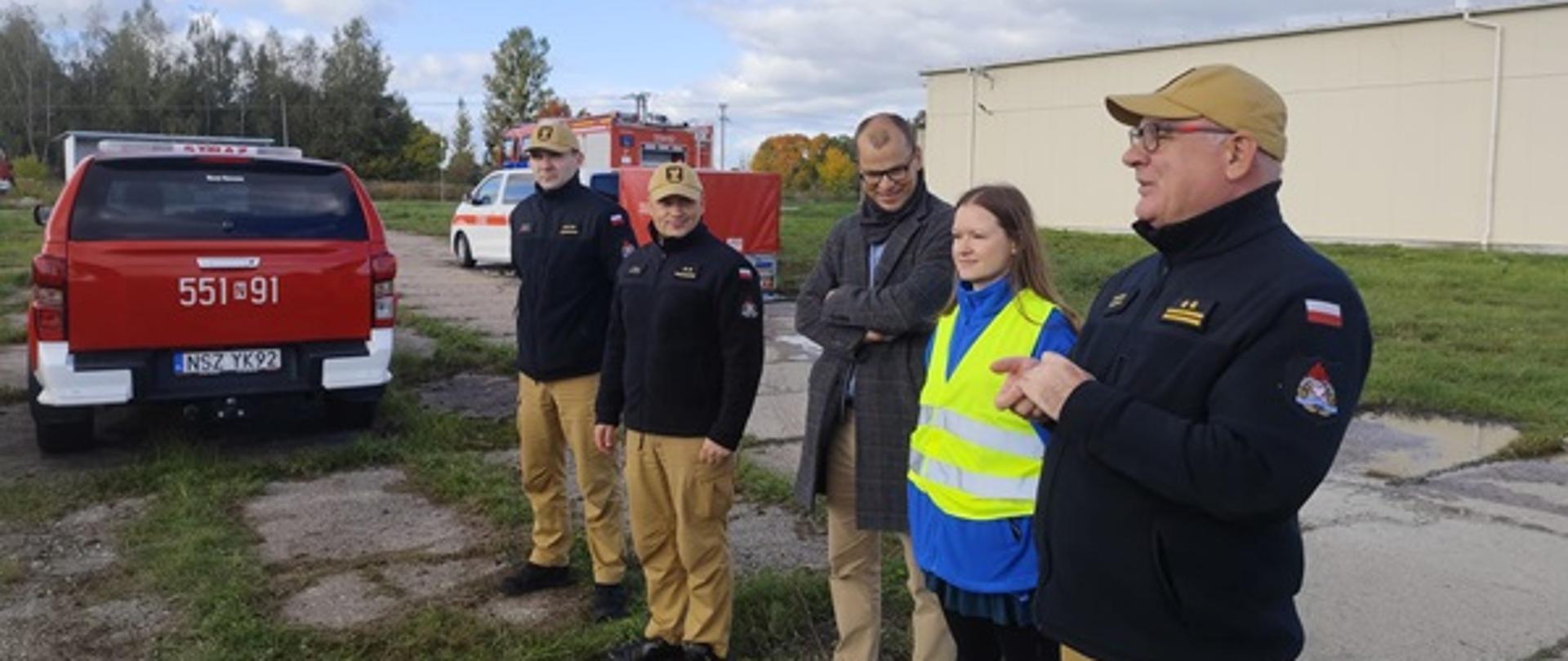 Kierownictwo po zakończonych ćwiczeniach.