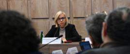 Minister klimatu i środowiska Paulina Hennig-Kloska przemawia.